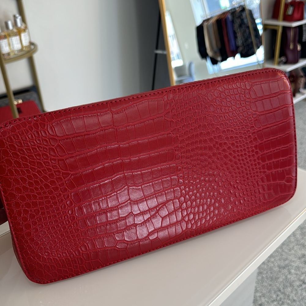 Badgley Mischka croc style purse $149 MSRP - Picture 6 of 7